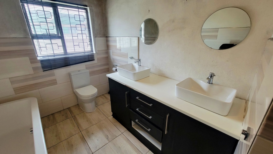 3 Bedroom Property for Sale in Mandalay Western Cape
